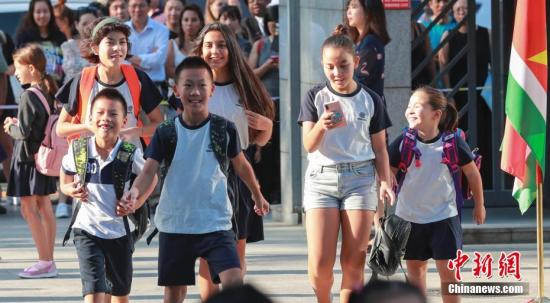 國務院教督辦發預警:加強校車管理 抵制“黑校車” 點擊進入下一頁